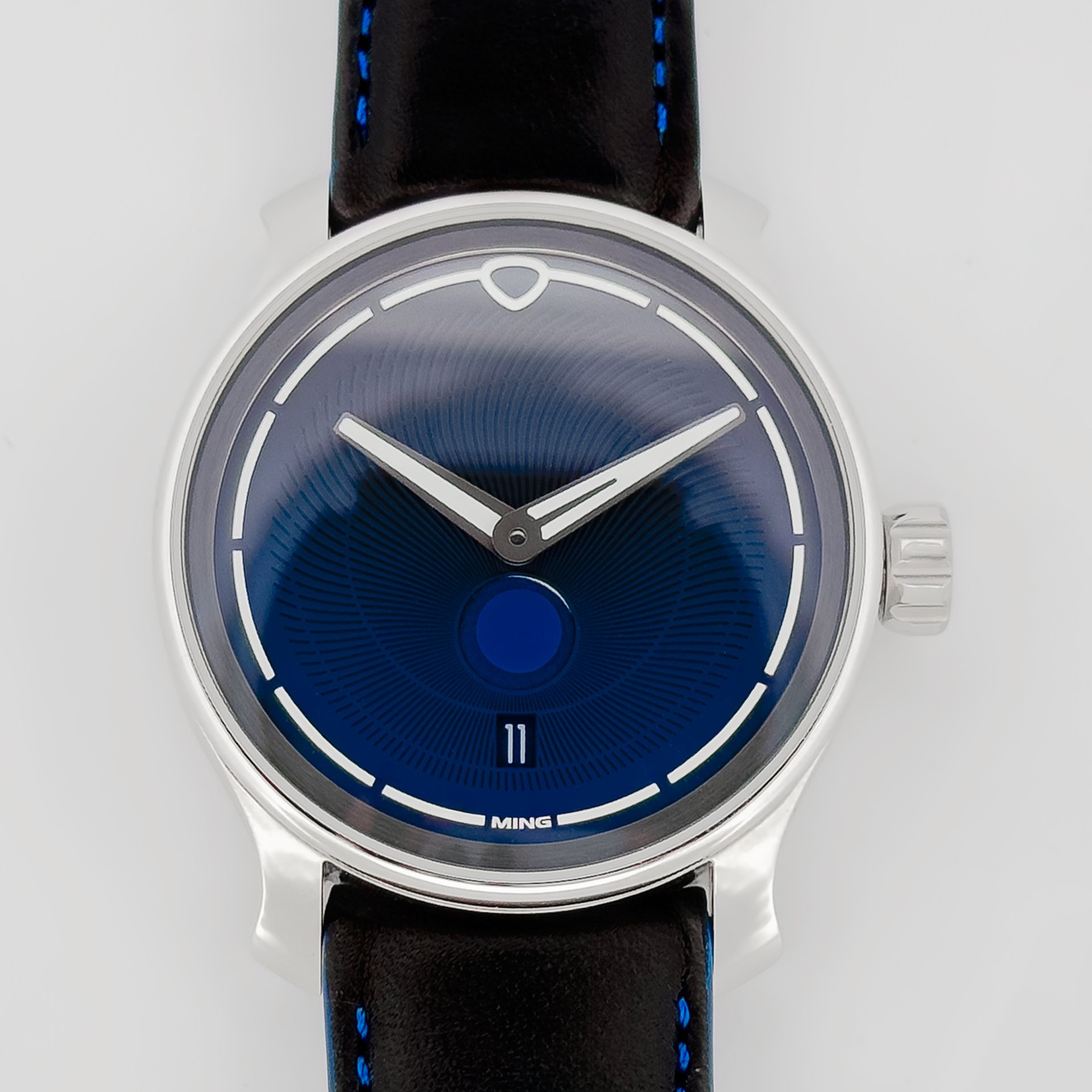 MING 37.05 Moonphase-1.jpg