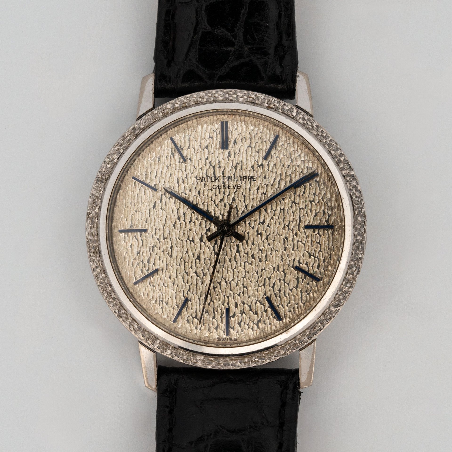 Patek Philippe Calatrava 18K Ref. 3569-1.jpg