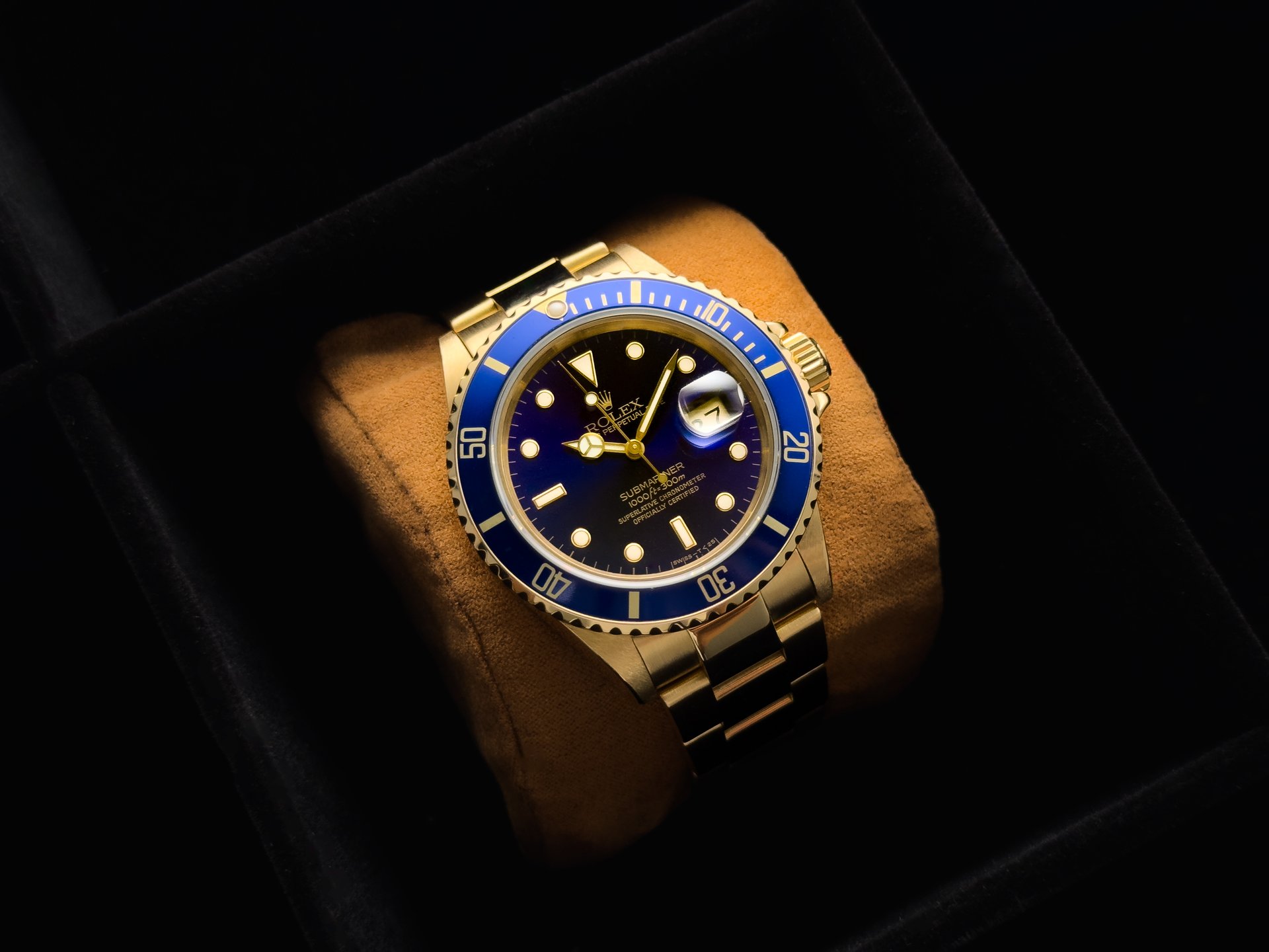 Rolex Submariner 16618-4.jpg