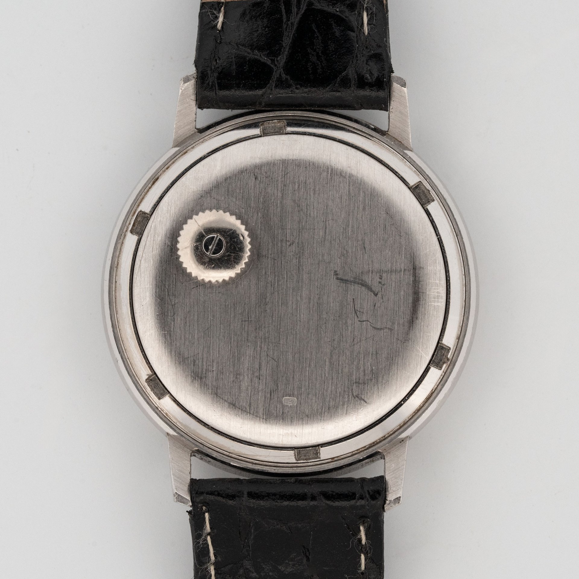 Patek Philippe Calatrava 18K Ref. 3569-2.jpg