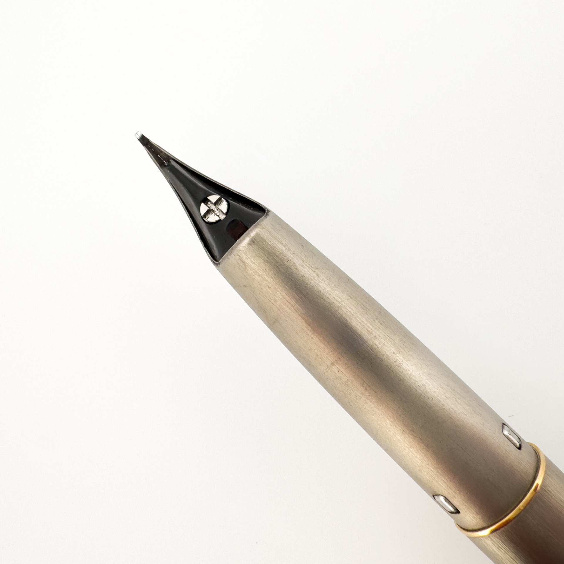 3-Parker Fountain Pen-8.jpg