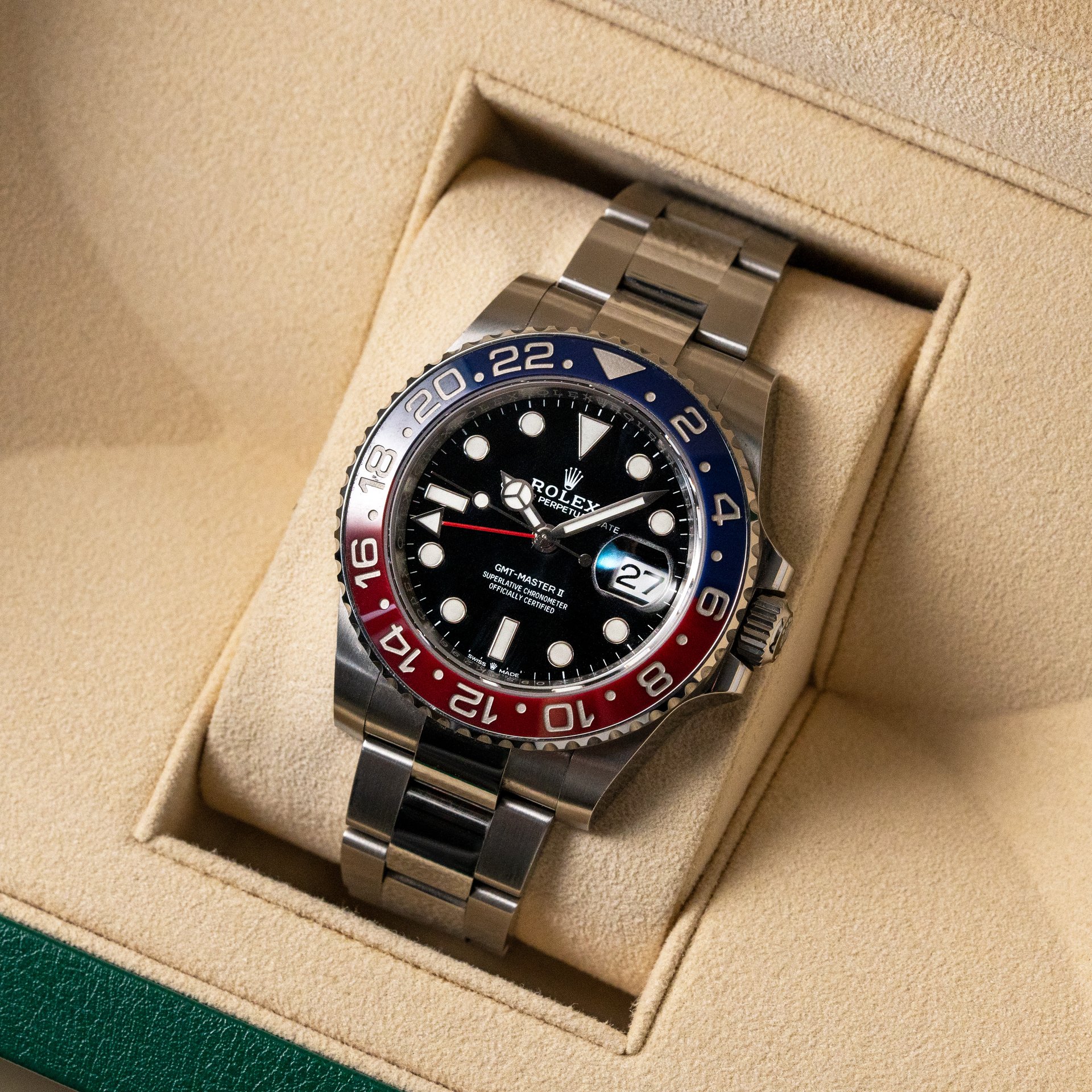 ROLEX GMT Master II (126710BLRO)-2.jpg