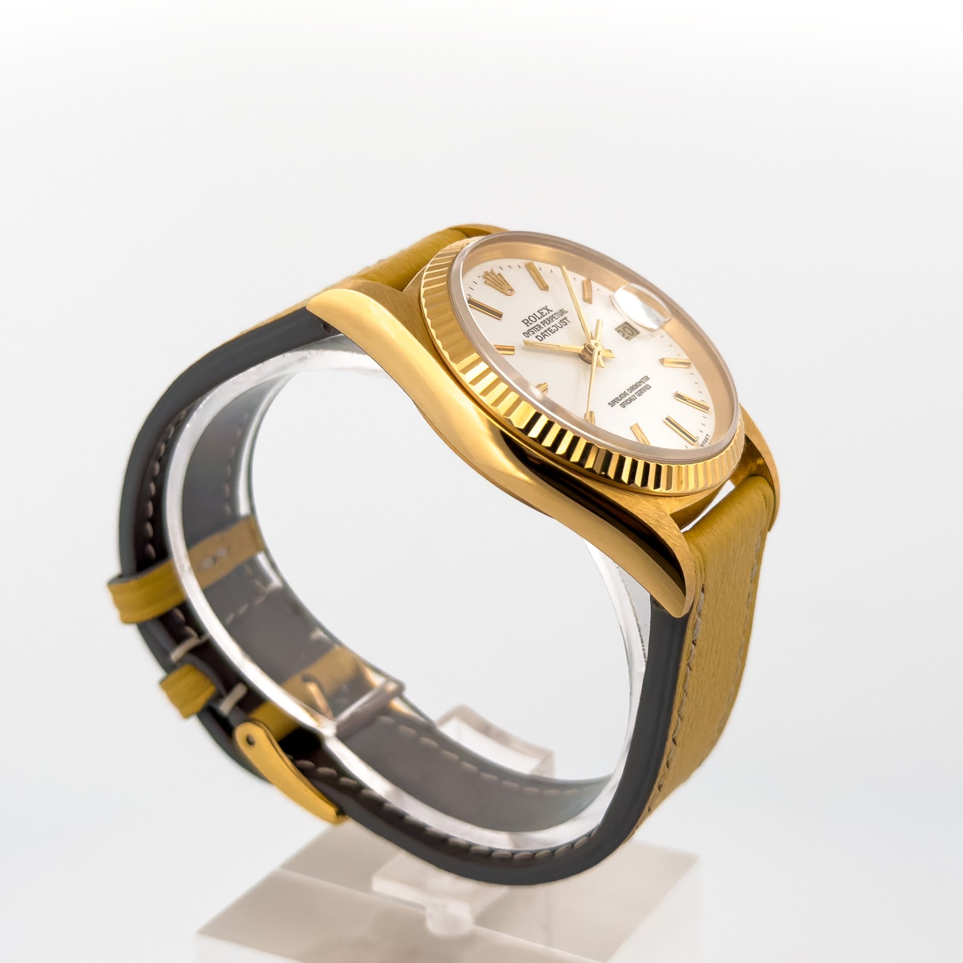 ROLEX Oyster Perpetual DATEJUST 16018 (Porcelain Dial)-2.jpg