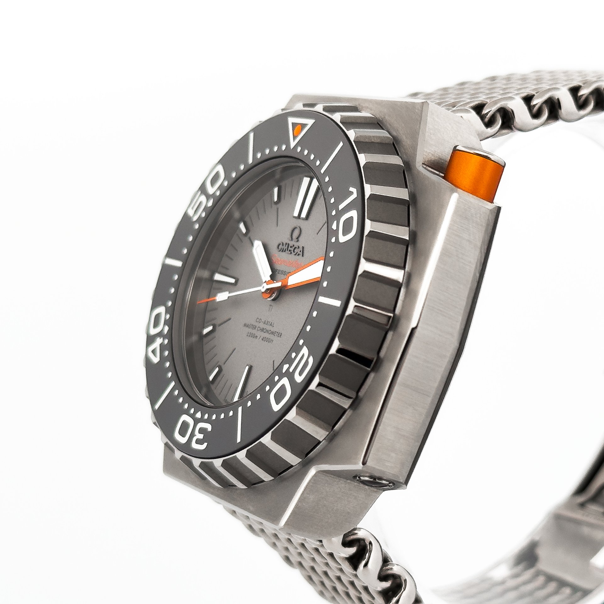 OMEGA Seamaster Planet Ocean GMT-4.jpg