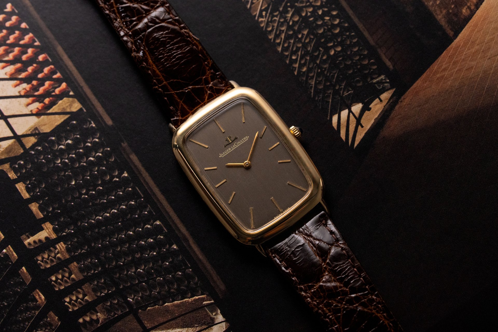 JLC Vintage Ref. 9046-8.jpg