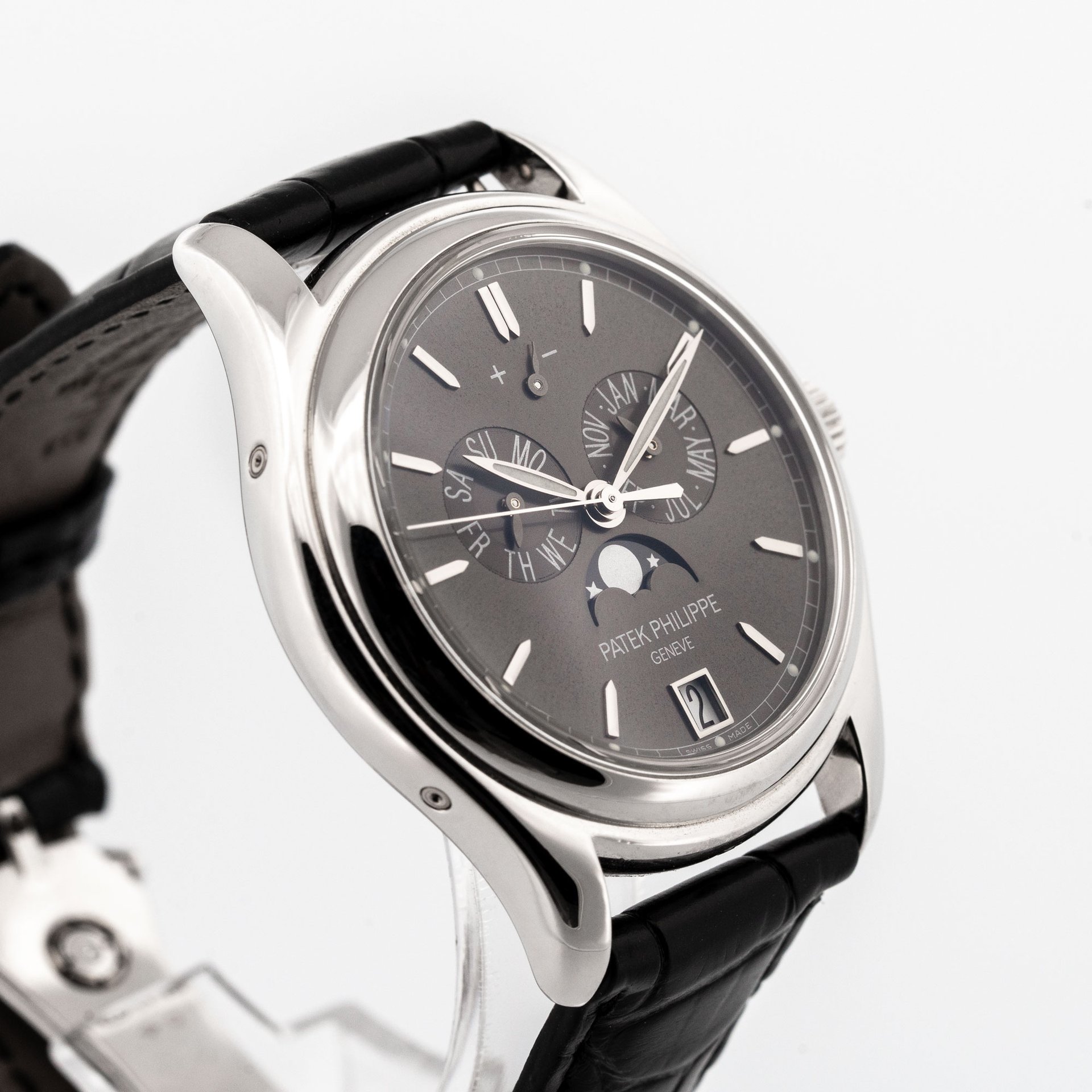Patek Philippe Ref. 5146P-2.jpg