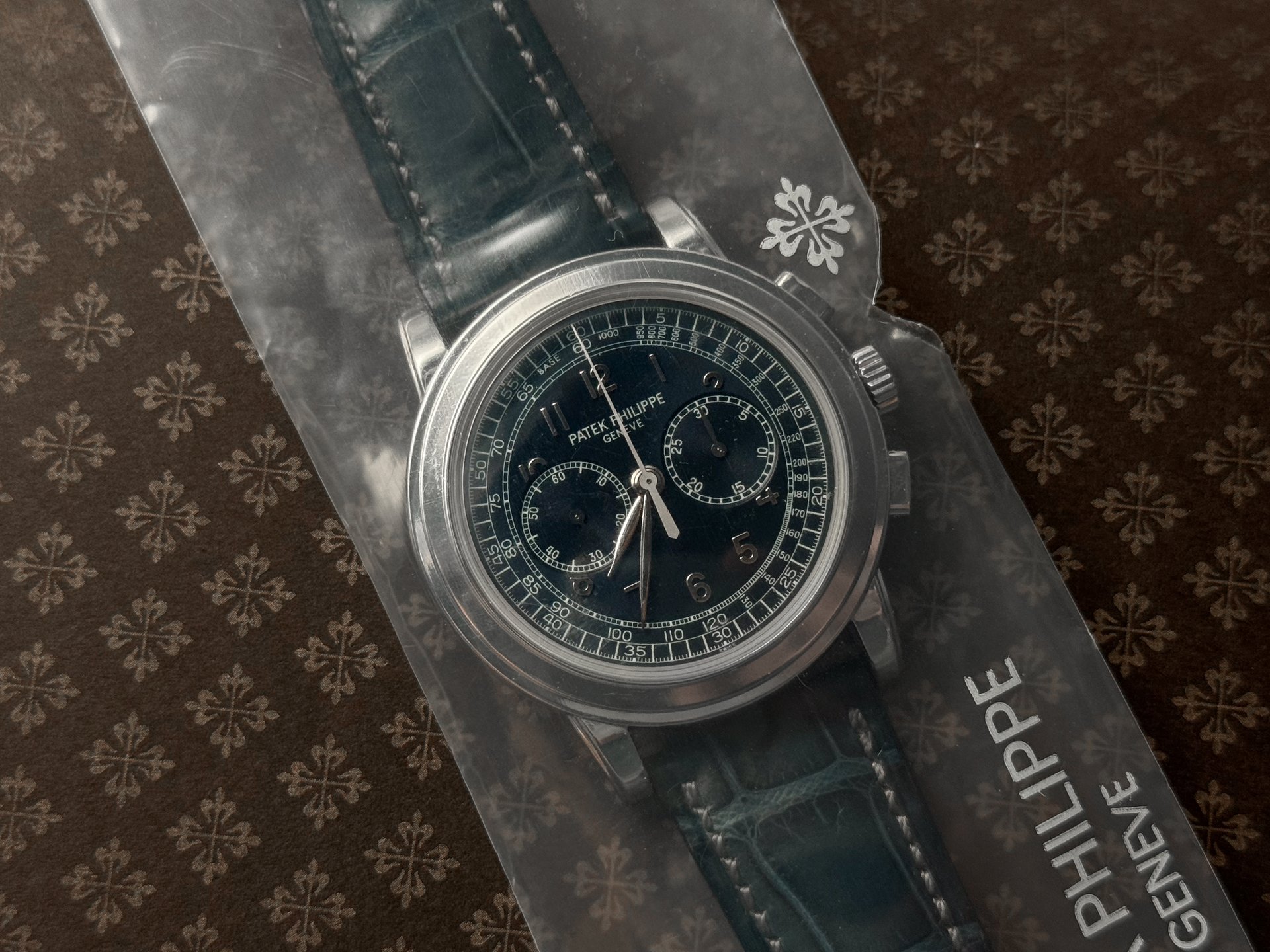 Patek Philippe 5060P-001-8.jpg