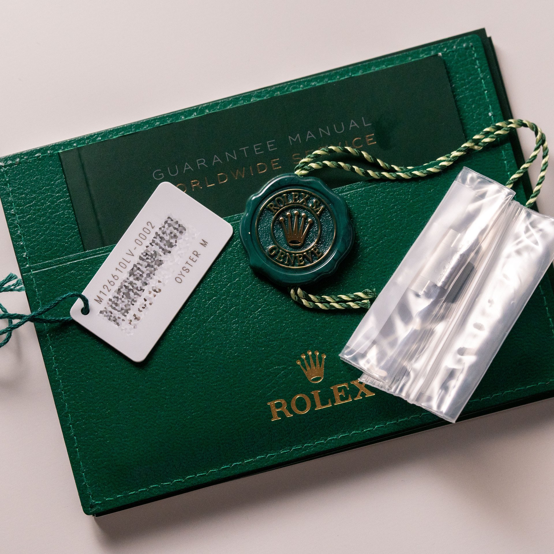Rolex Submariner Date Oyster 126610LV-4.jpg