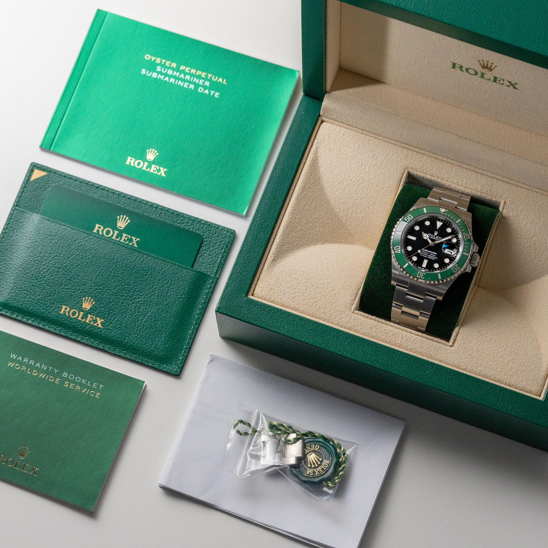 Rolex Submariner Date Oyster 126610LV (2022)-7.jpg