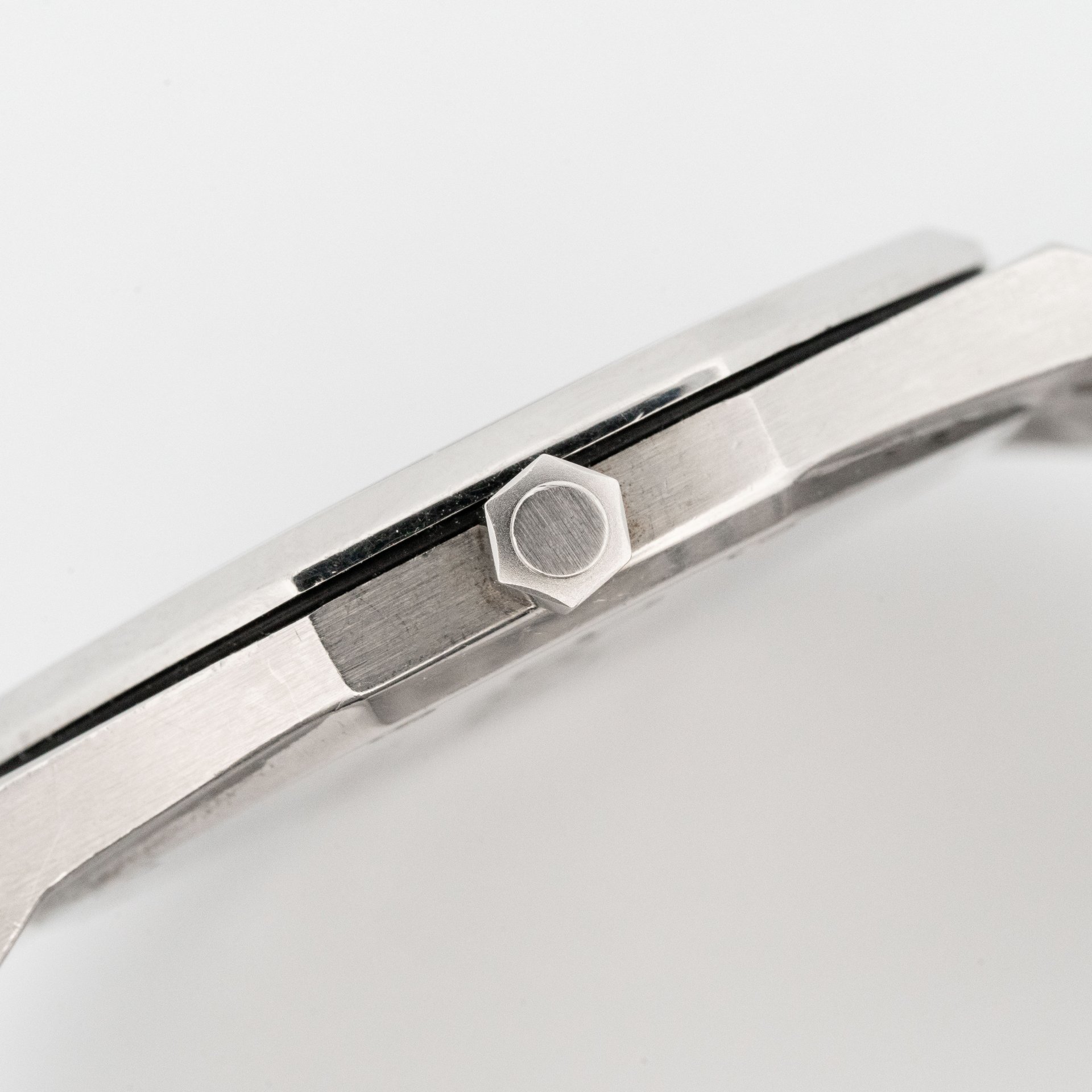 Audemars Piguet Royal Oak 5402-7.jpg